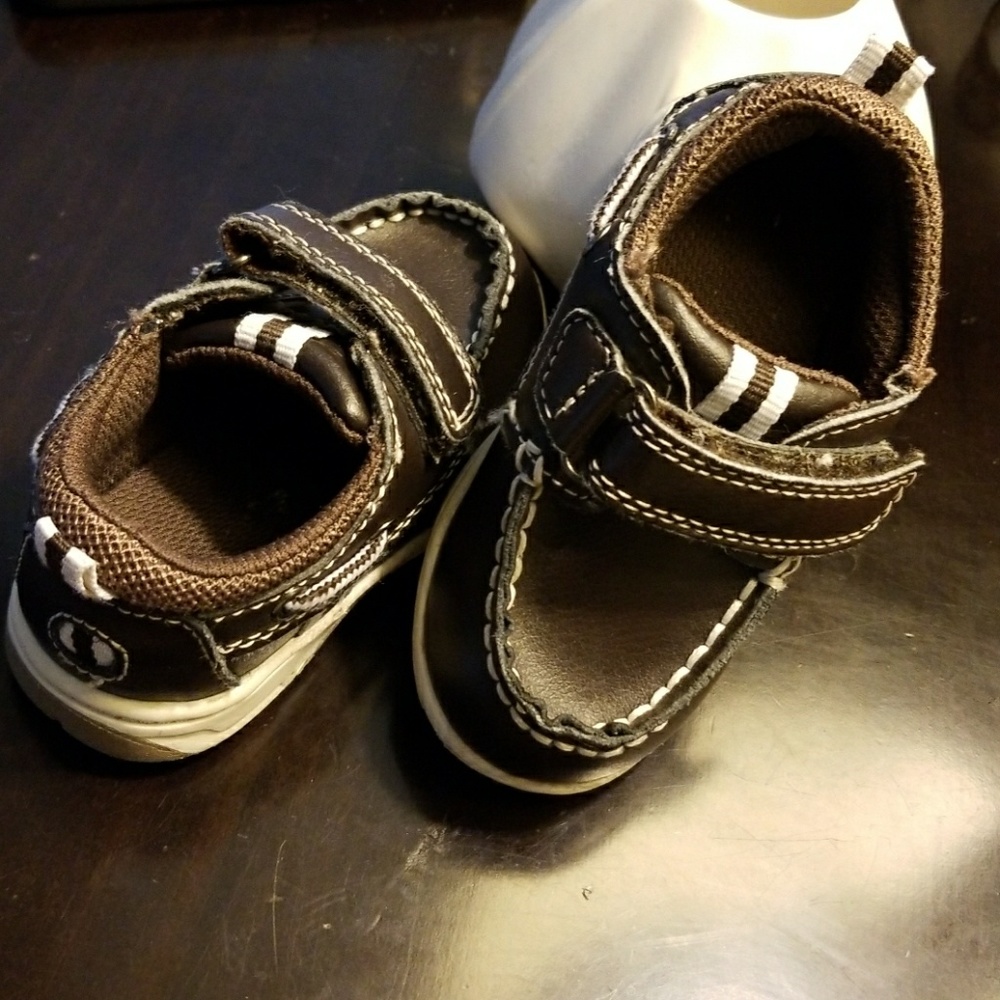 Size 5C Boy's Brown Leather Loafer